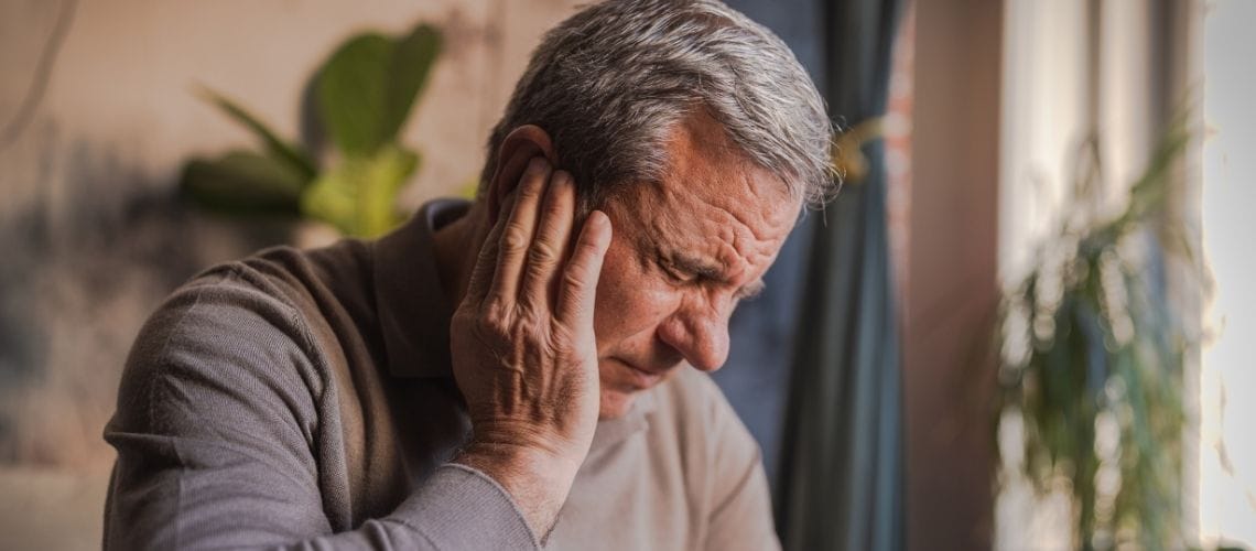 Kulak Kristalleri Oynadığında Ne Yapmak Lazım? Kulak Kristalleri Oynadığında Ne Yapmak Lazım?